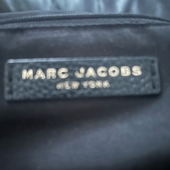 Marc Jacobs Black Shoulder Bag with Gold Accents - Picture 7 of 8